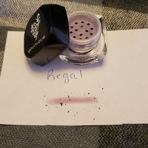 Younique Moodstruck Eye Pigment - Regal